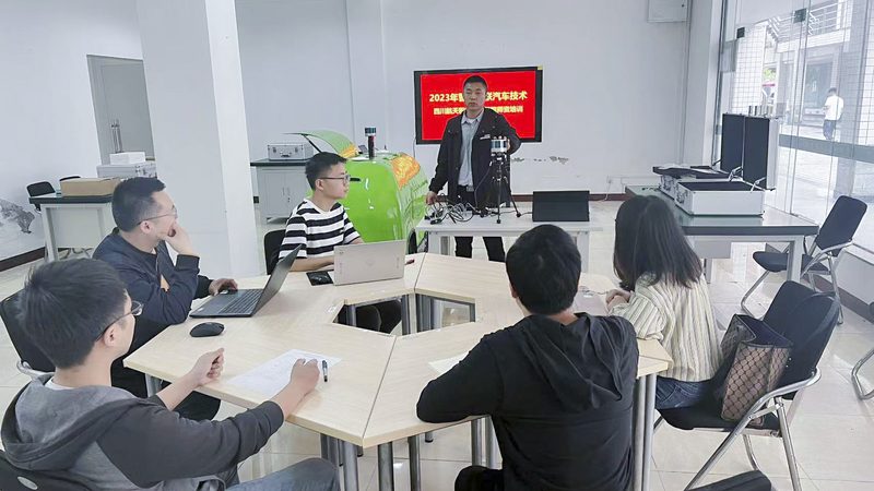 新员工内训，优与缺如何权衡？**