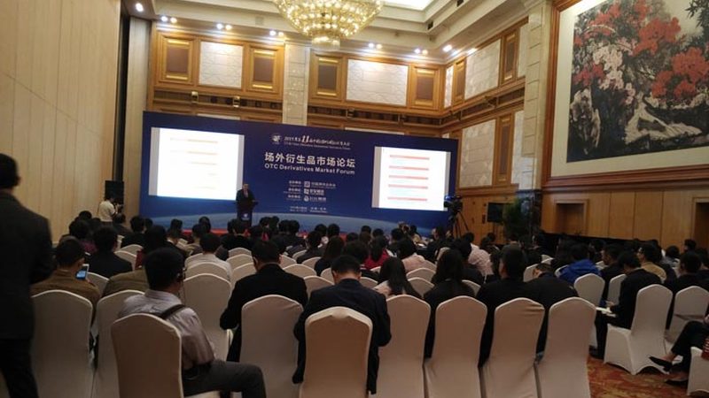 小标题：了解培训学校的资质